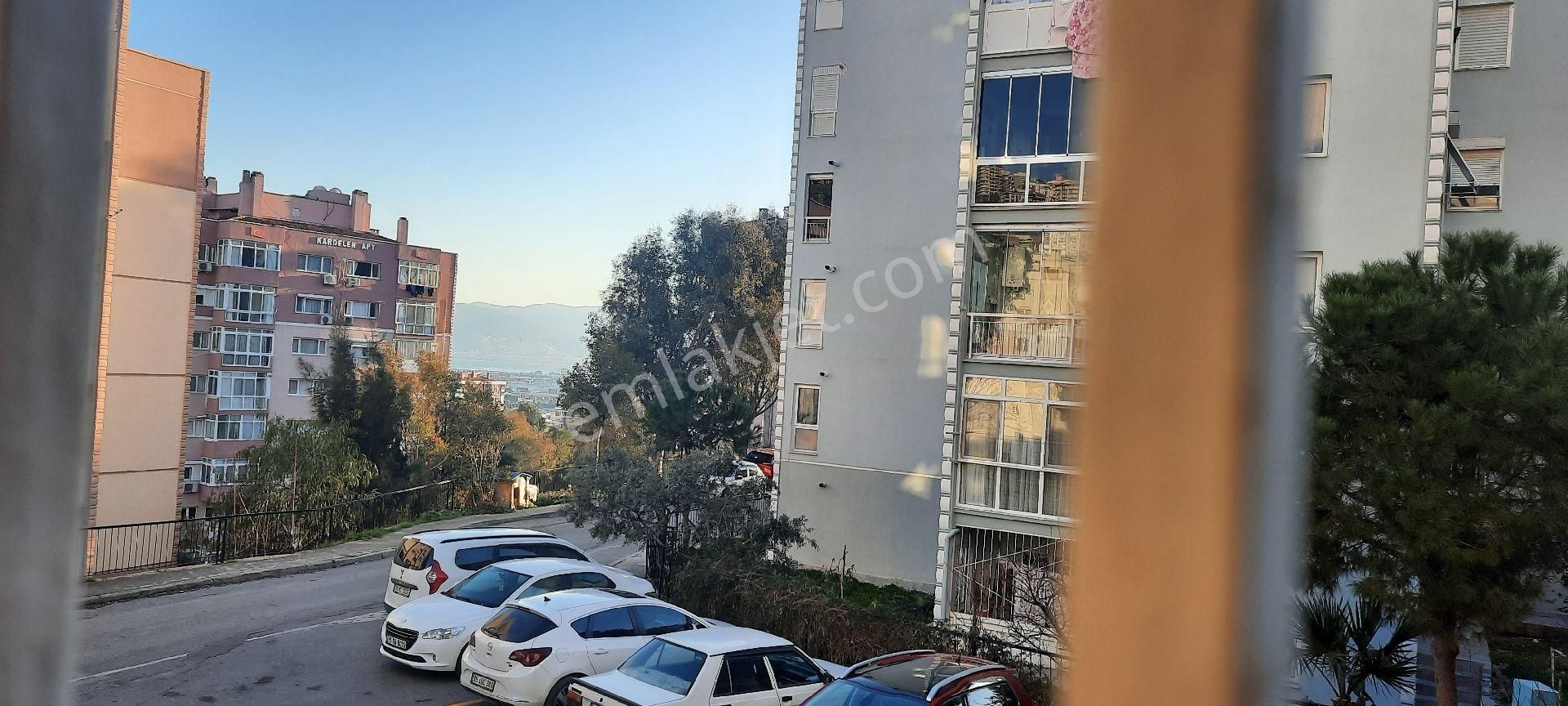 Çiğli Balatçık Kiralık Daire Sahibinden Evka-5 Eşyalı Kombili İçi Yapılı Deniz Manzaralı 2+1