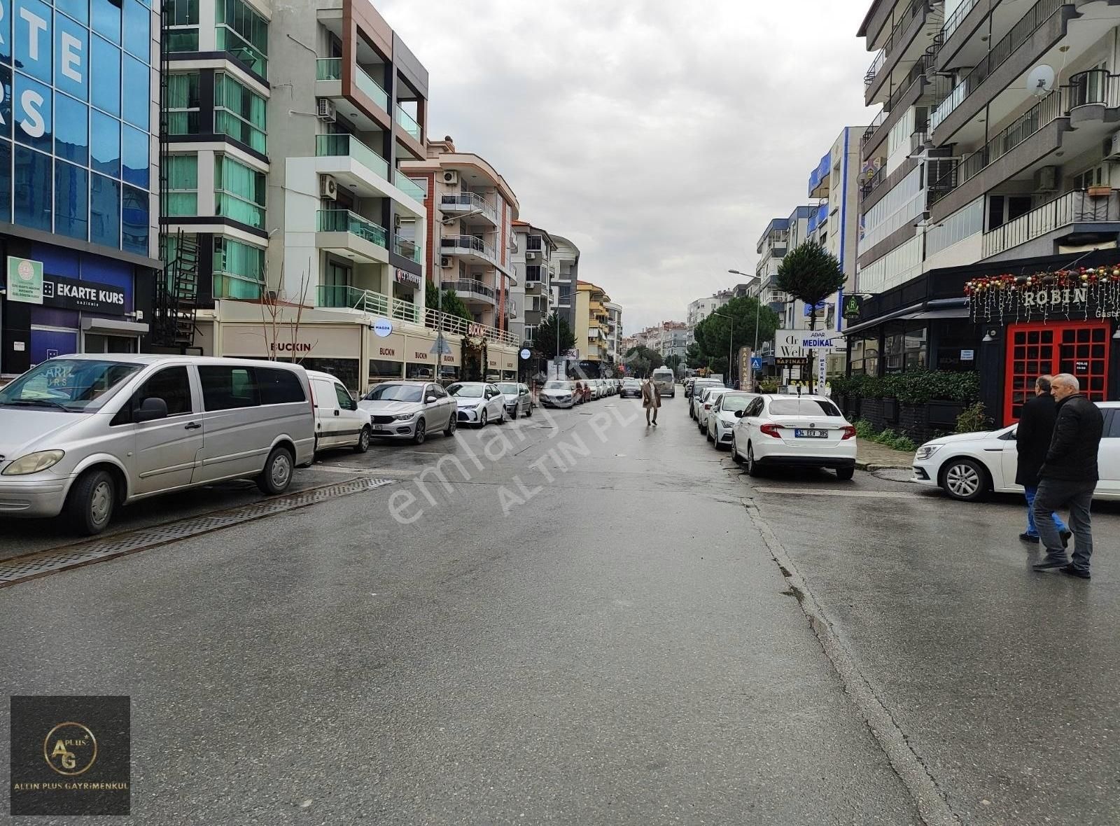 Gaziemir Atıfbey Satılık Dükkan & Mağaza Altın Plus'tan Etiler Caddesinde 90 M2 Satılık Köşe Dükkan