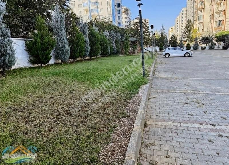 Kayapınar Barış Satılık Daire Necaroğulların Otogar İlerisinde 2+1 Lüks Daire