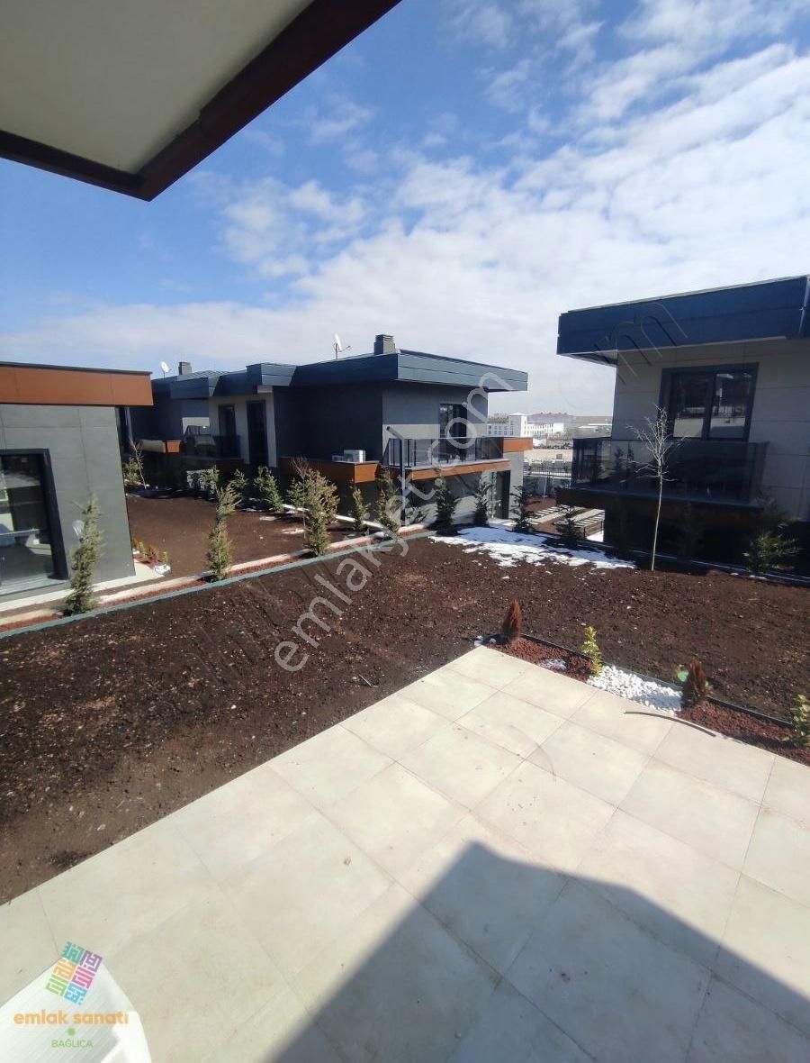 Emlak Sanatı Bağlıca' Dan Lüx Ve Huzur Bir Arada