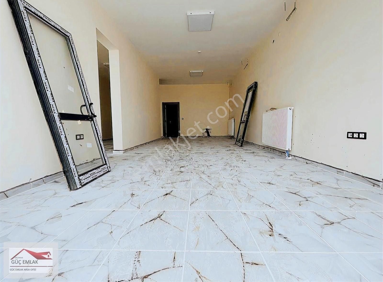 Eyyübiye Batıkent Kiralık Dükkan & Mağaza Güç Emlaktan Yeni Yapılan Batıkent Toki De Kiralık 70m2 Dükkan