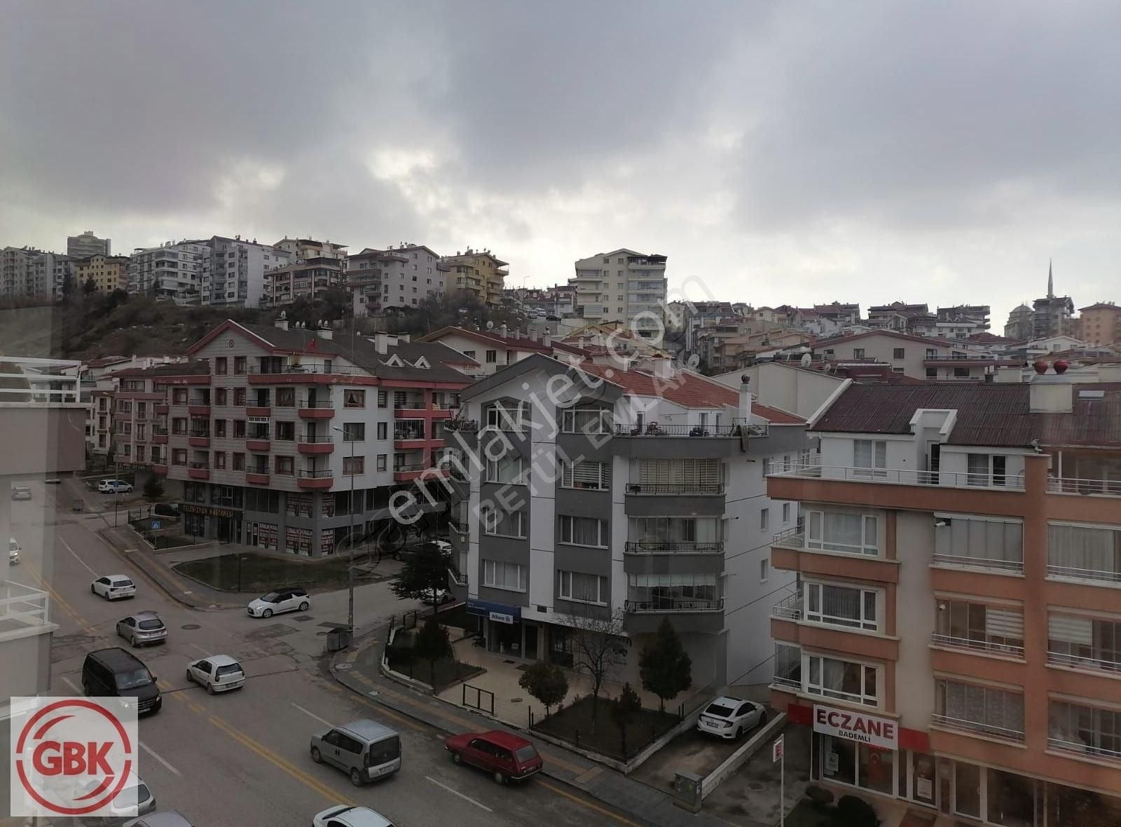 Çankaya Bademlidere Satılık Daire Şemsettin Günaltay Caddesi Ön Cephe Ankara Manzaralı Teraslı