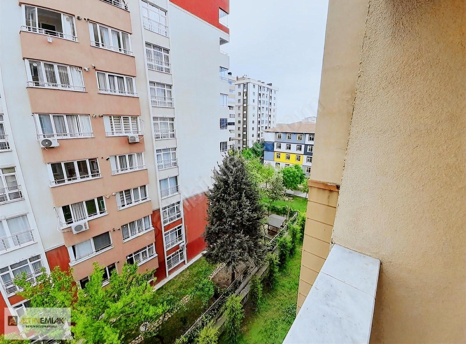 Beylikdüzü Marmara Satılık Daire Beylikdüzü Marmara Mah.site İçerisinde 3+1 145 M2 Satılık Daire