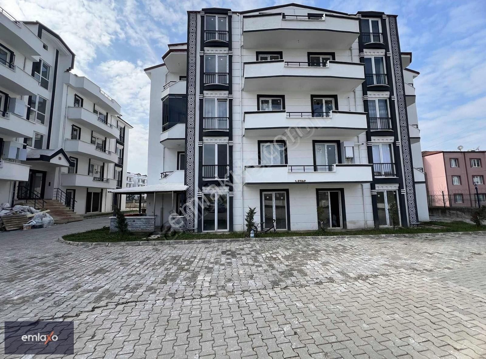 Kartepe Arslanbey Satılık Daire Kartepe Arslanbey'de Satılık 5+1 Bahçe Dublex Daire