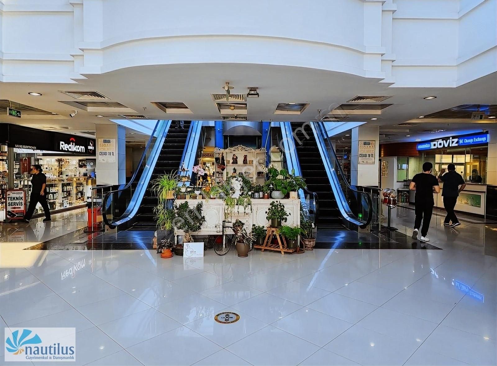 Bahçeşehir Merkez De Kc G Çarşı Da Satılık 32 M2. Dükkan - Görsel 3