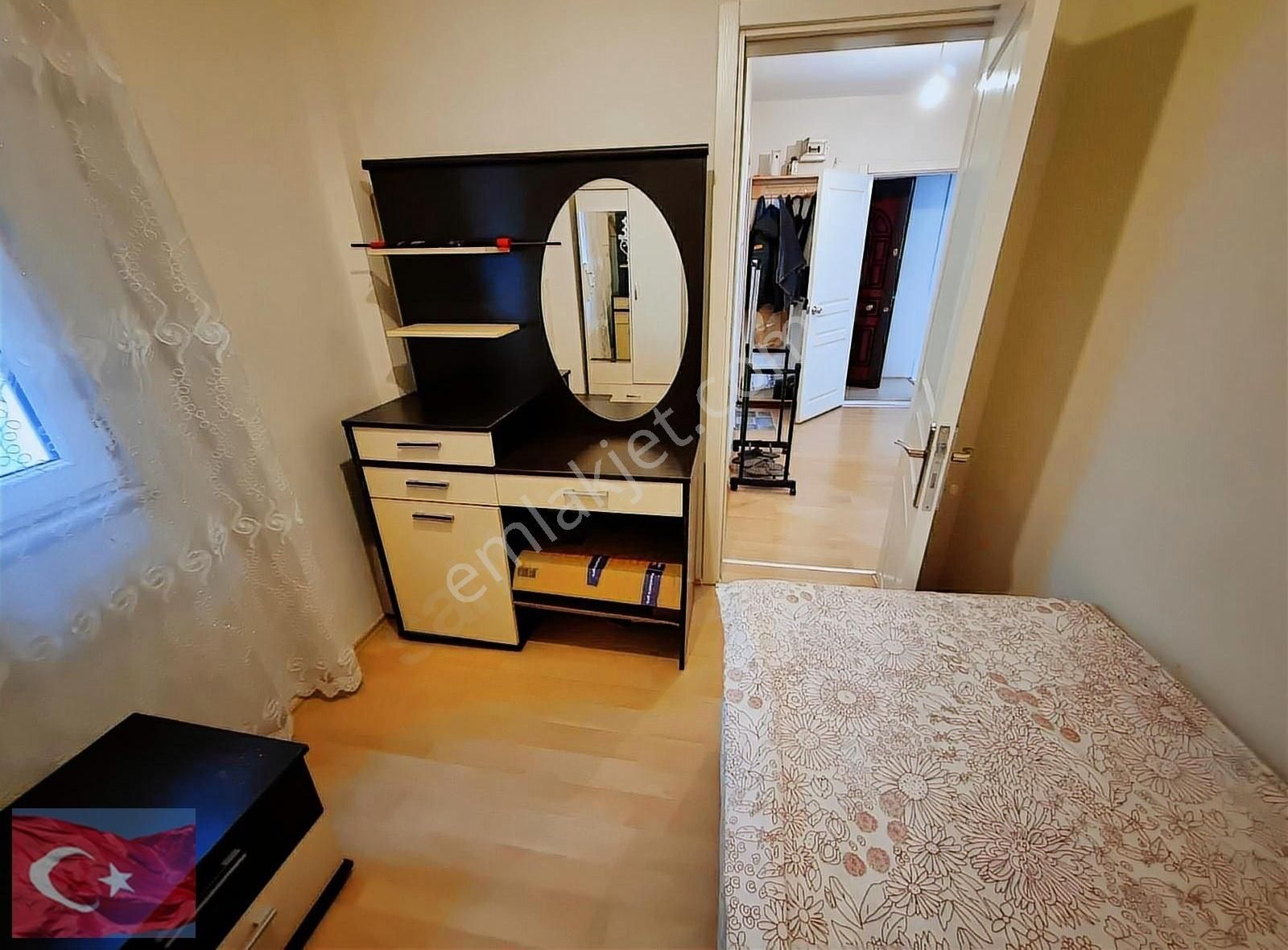 Kocamustafapaşa Merkezi Konum Cadde Üzeri 2.kat 2+1 70mk - Görsel 30