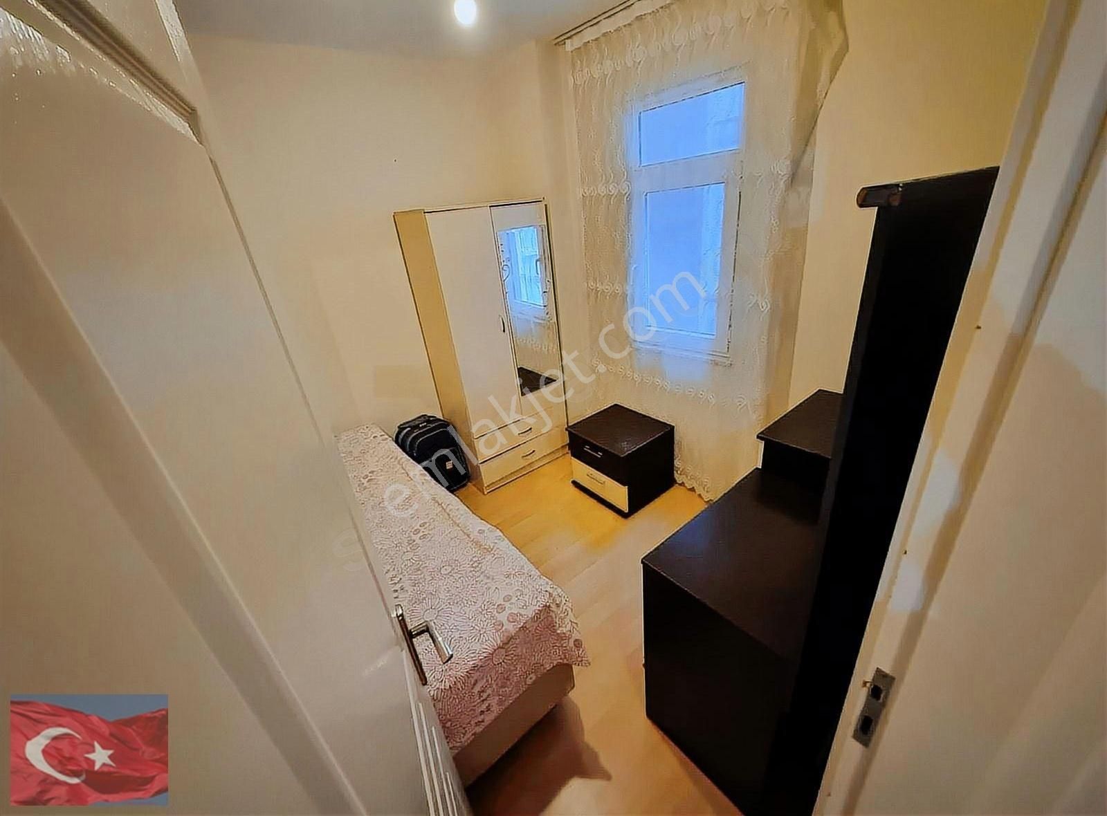 Kocamustafapaşa Merkezi Konum Cadde Üzeri 2.kat 2+1 70mk - Görsel 14