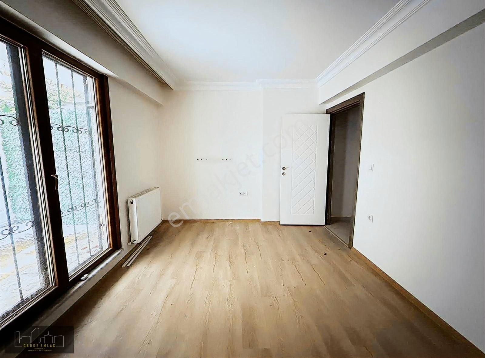 Küçükçekmece Gültepe Kiralık Daire Cadde Emlak Gültepe Mah Ayrı Mutfaklı Süper 1+1 Yeni Binada B Kt