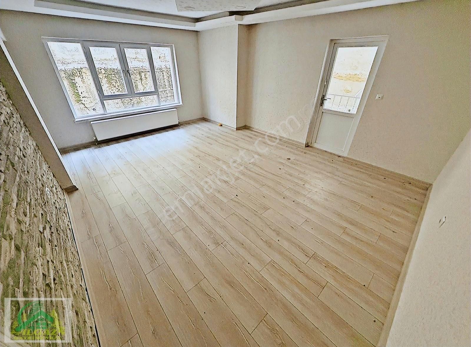 İncirli'de Cadde Yakını 3+1 Ara Kat Asansör Çift Balkonlu Daire - Görsel 9