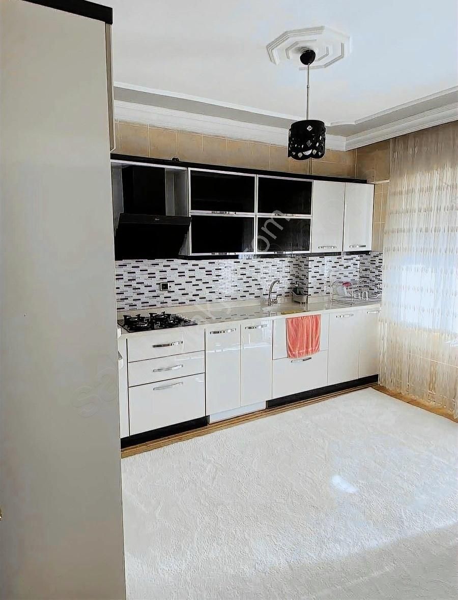 Aksa Emlaktan Satılık 3+1 Tekli Daire