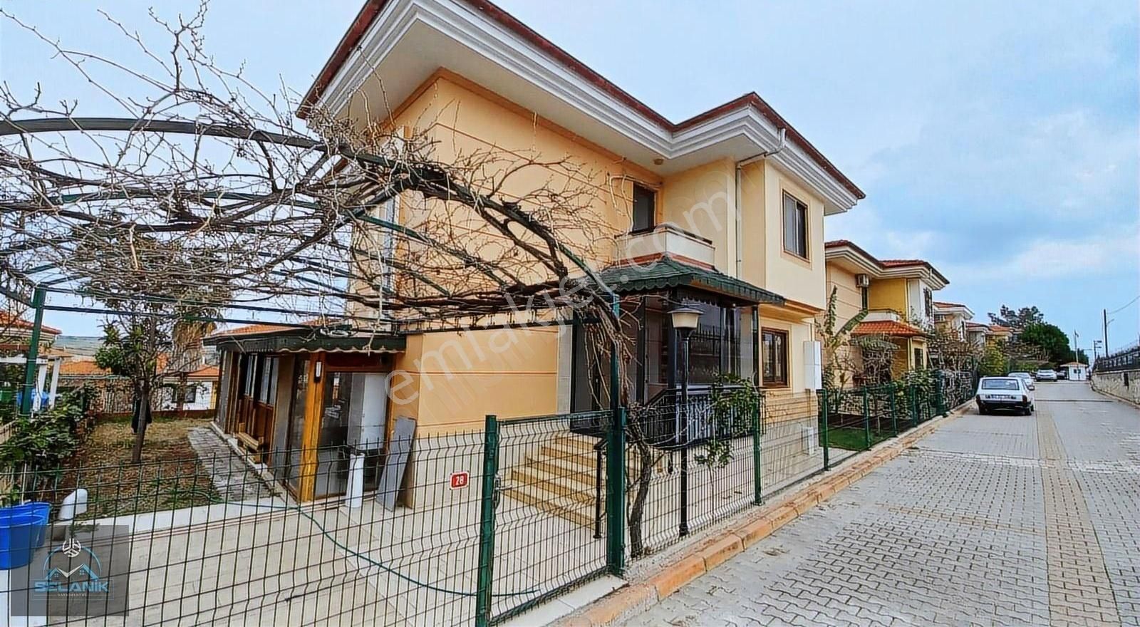 Çukurova Kabasakal Satılık Villa Kabasakal'da Site İçinde 4+1 Geniş Lüks Satılık Villa