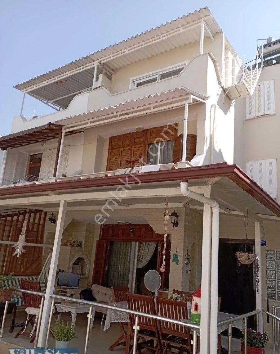 Kuşadası Güzelçamlı Satılık Villa Kuşadası Davutlar'da Denize 150mt 4+1villa