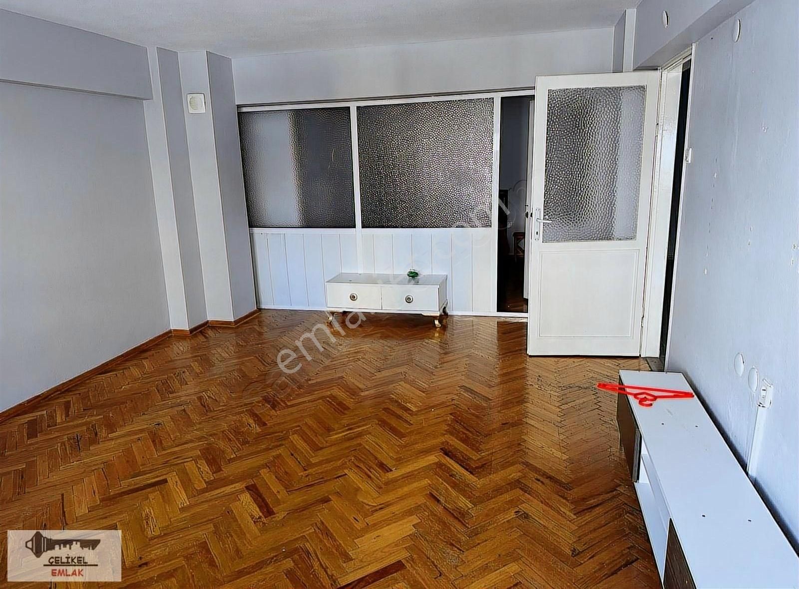 Konak Çankaya Kiralık Daire İzmir Konak Kiralık Daire 3+1 İnönü Caddesi Asansör Ve Otopark