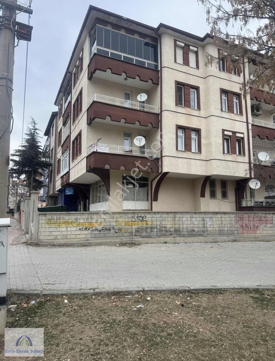 Selçuklu Bedir Satılık Dükkan & Mağaza Bedir De Satılık 30 M2 5000 Tl Kiracılı Dükkan