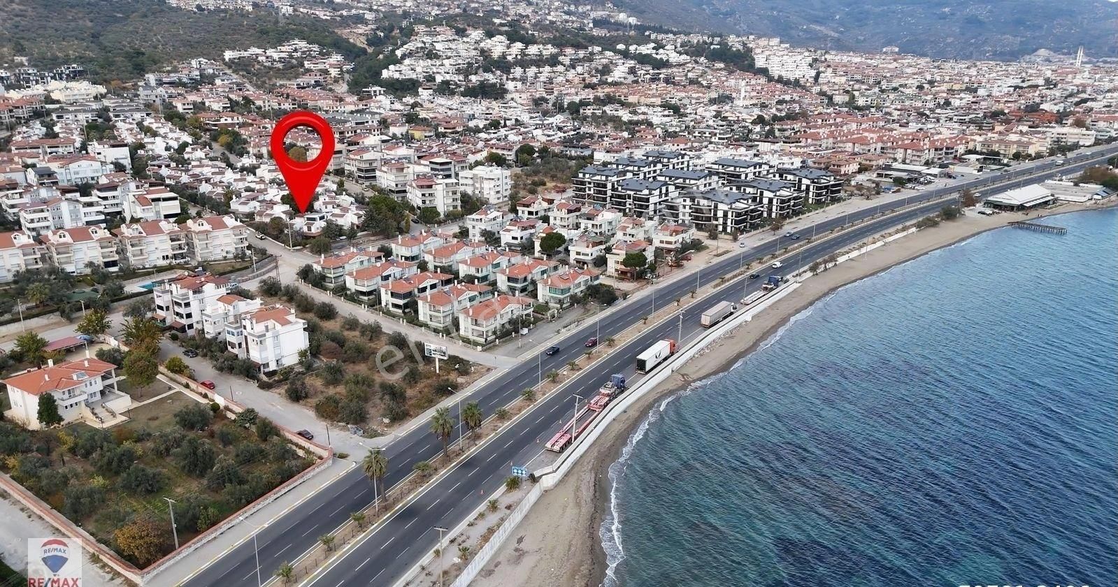 Edremit Altınoluk Satılık Villa Altınoluk Basın Sitesi’nde Satılık Triplex Villa