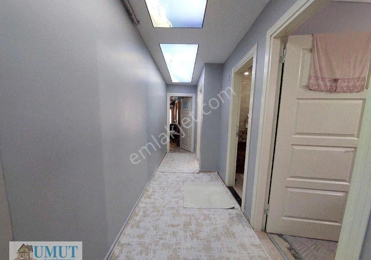 Gazi Osman Paşa Küçük Köy De Satılık Asansörlü Dubleks 3+2 175 M2 Metroya Yakın Mesafededir - Görsel 14