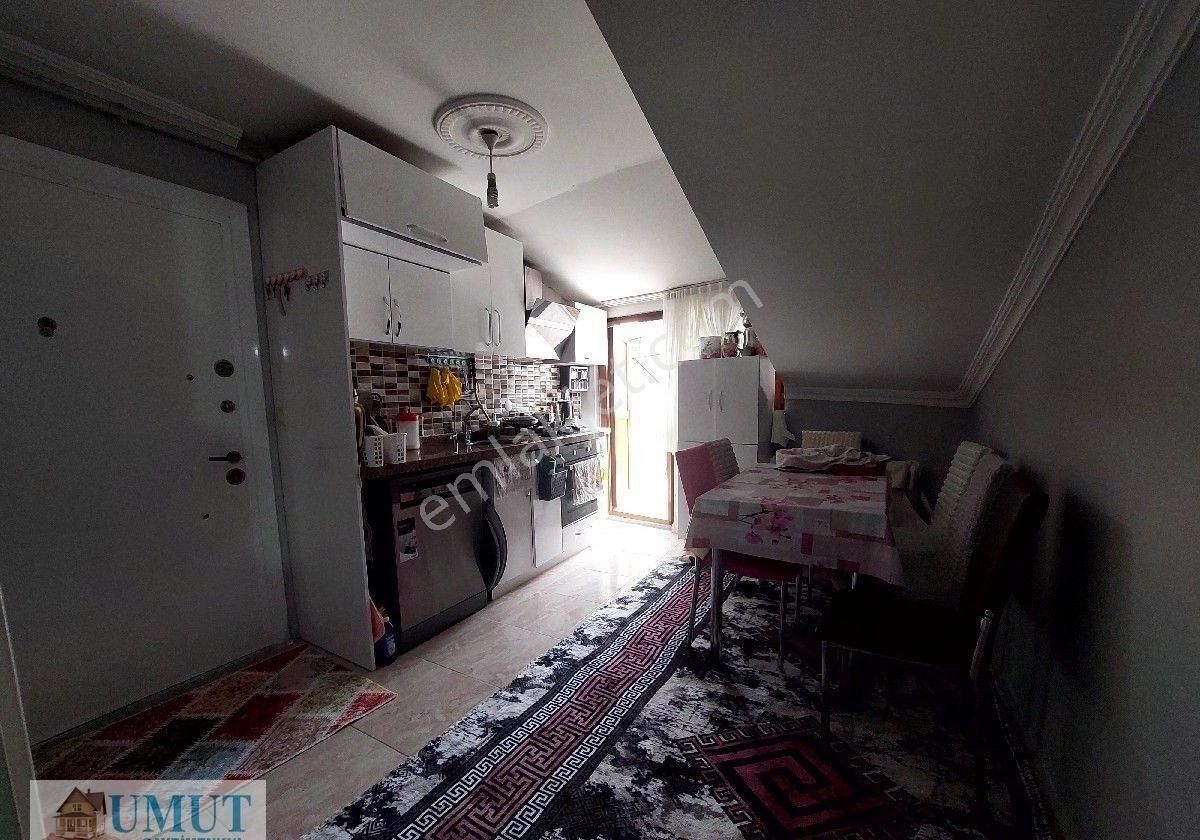 Gazi Osman Paşa Küçük Köy De Satılık Asansörlü Dubleks 3+2 175 M2 Metroya Yakın Mesafededir - Görsel 30