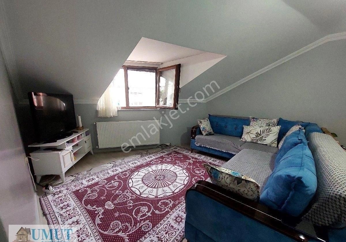 Gazi Osman Paşa Küçük Köy De Satılık Asansörlü Dubleks 3+2 175 M2 Metroya Yakın Mesafededir - Görsel 32