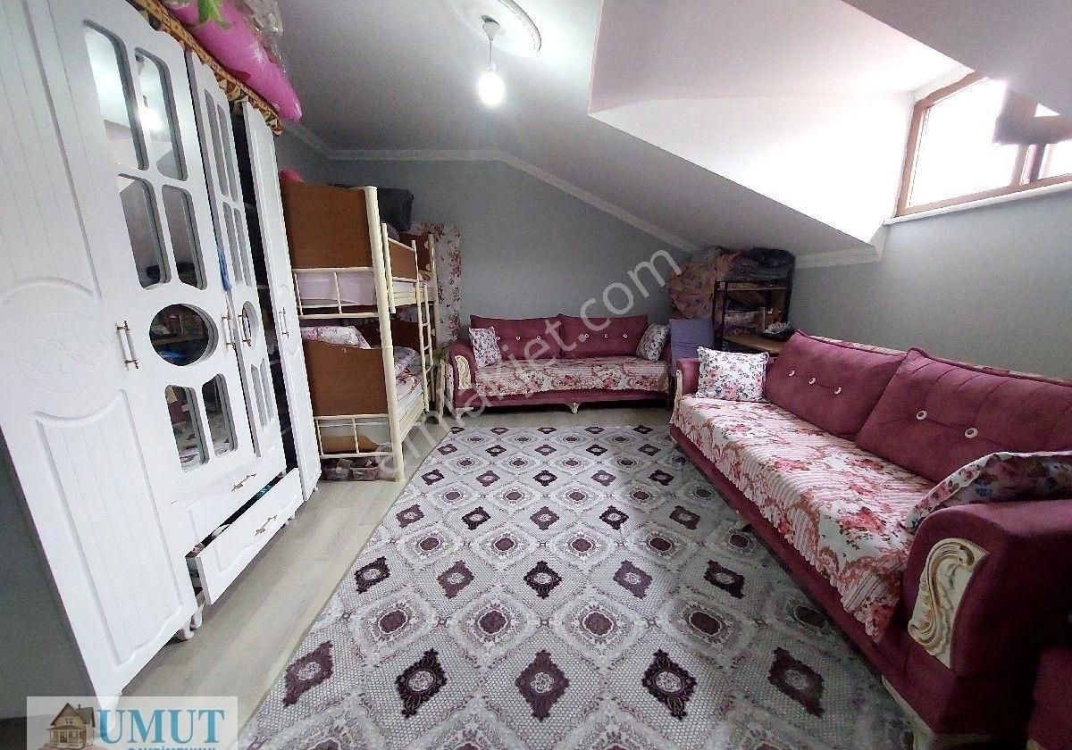 Gazi Osman Paşa Küçük Köy De Satılık Asansörlü Dubleks 3+2 175 M2 Metroya Yakın Mesafededir - Görsel 15