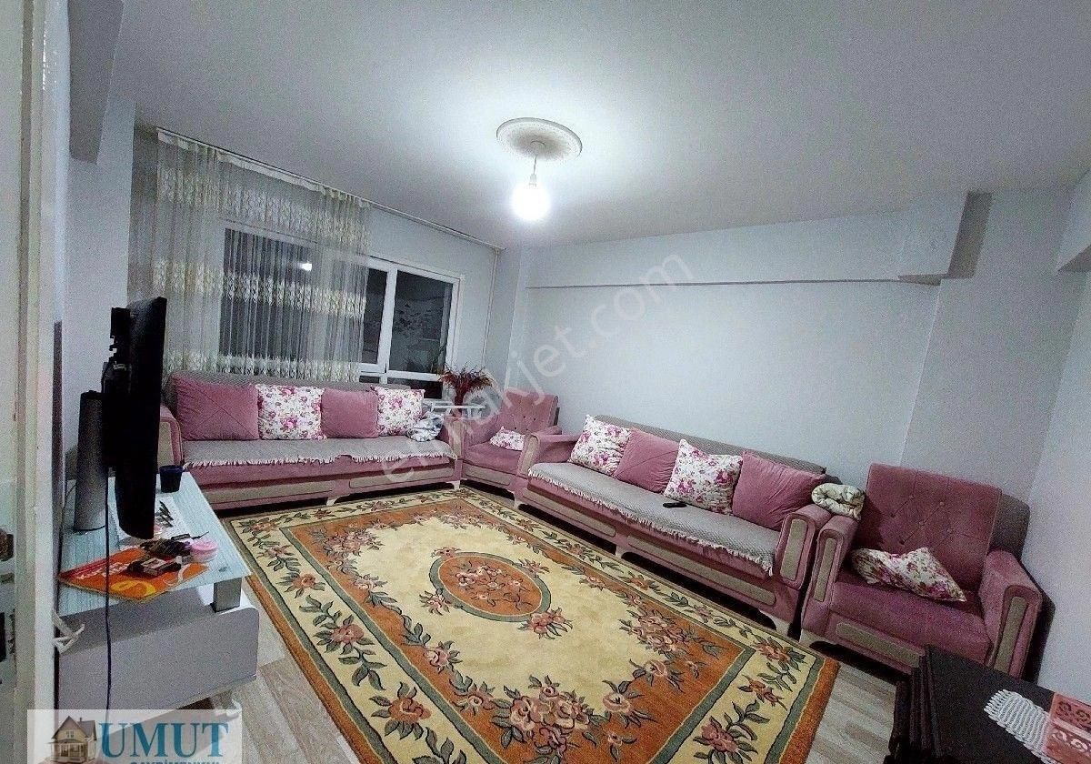 Gaziosmanpaşa Küçükköy De Satılık Ters Dubleks 4+2 165 M2 Çift Girişli İki Aile Yaşacak Şeklin De - Görsel 18