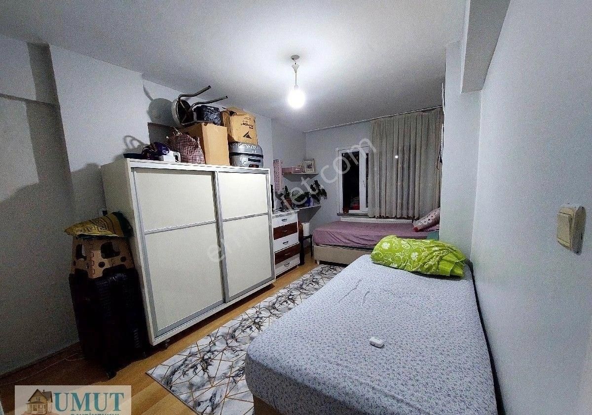 Gaziosmanpaşa Küçükköy De Satılık Ters Dubleks 4+2 165 M2 Çift Girişli İki Aile Yaşacak Şeklin De - Görsel 24