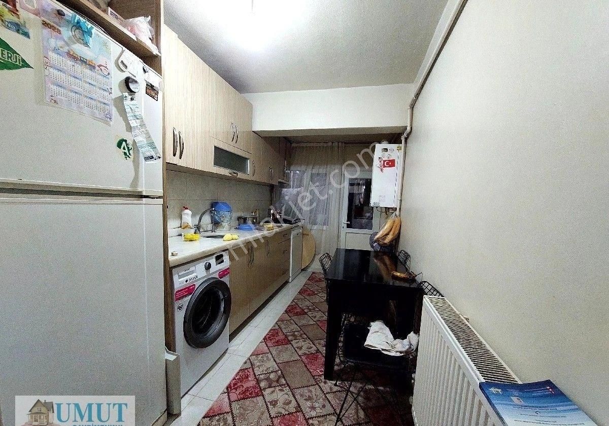 Gaziosmanpaşa Küçükköy De Satılık Ters Dubleks 4+2 165 M2 Çift Girişli İki Aile Yaşacak Şeklin De - Görsel 15