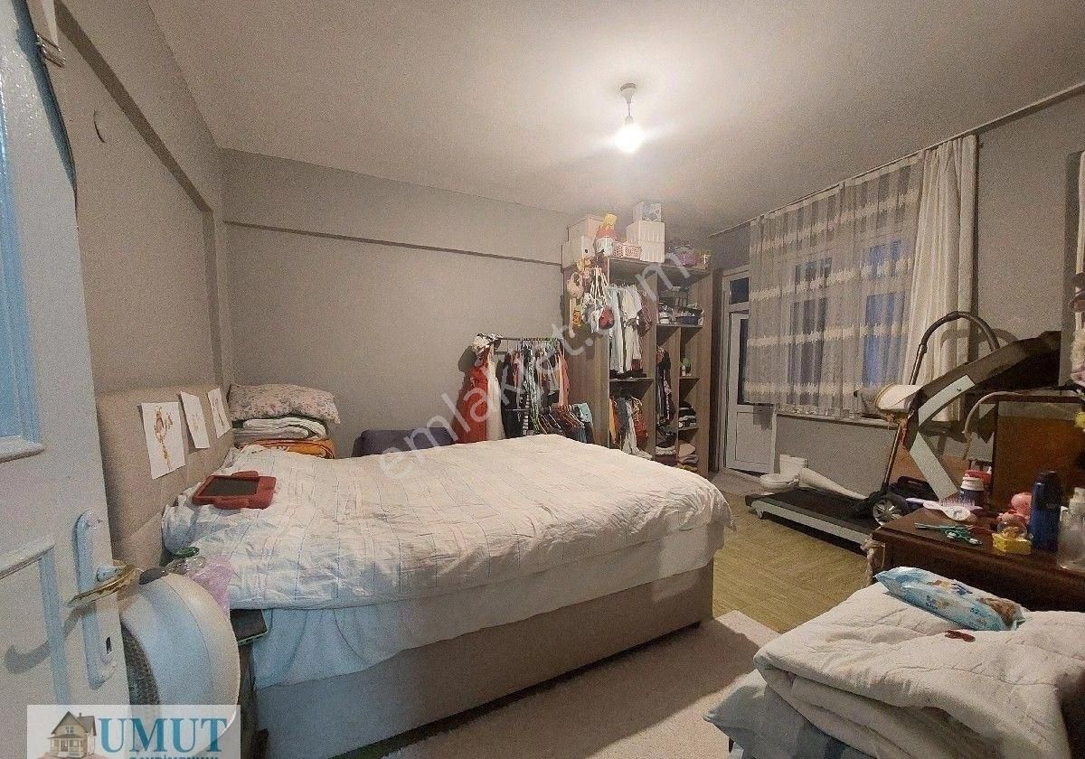 G O P Küçükköy De Satılık Daire 90 M2 2+1 Ara Kat Merkeze Yakın - Görsel 3