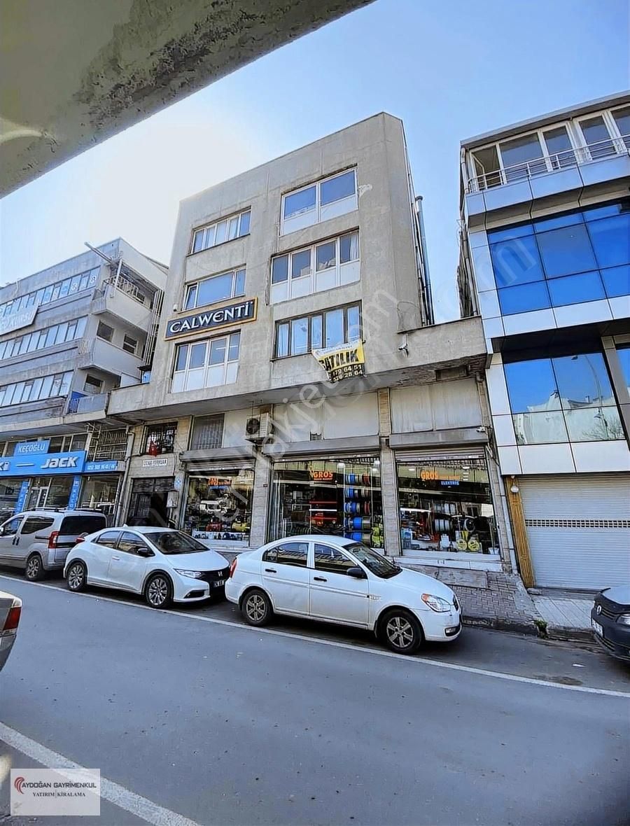 Güngören Sanayi Satılık Atölye Aydoğan'dan Cadde Üzerinde 220 M2 Satılık İş Yeri