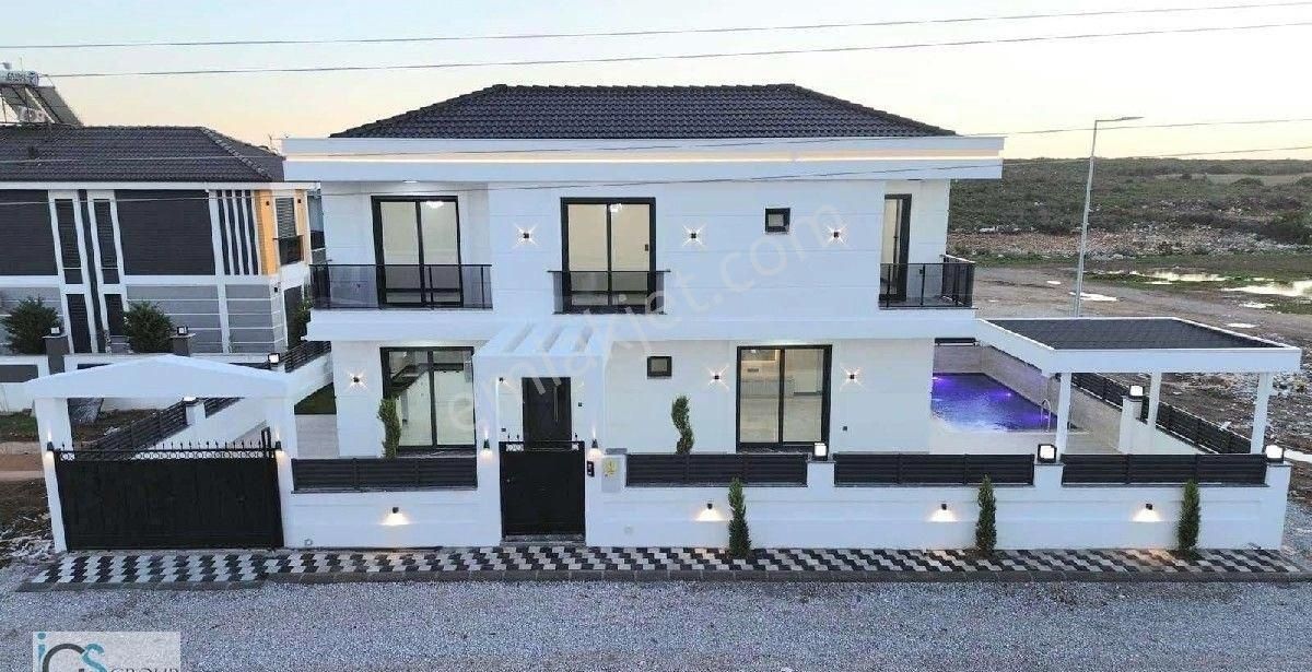 Didim Efeler Satılık Villa Aydın Didim Villalar Bölgesi Efeler Köşe Başı 3+1 Ayrı Mutfak Villa