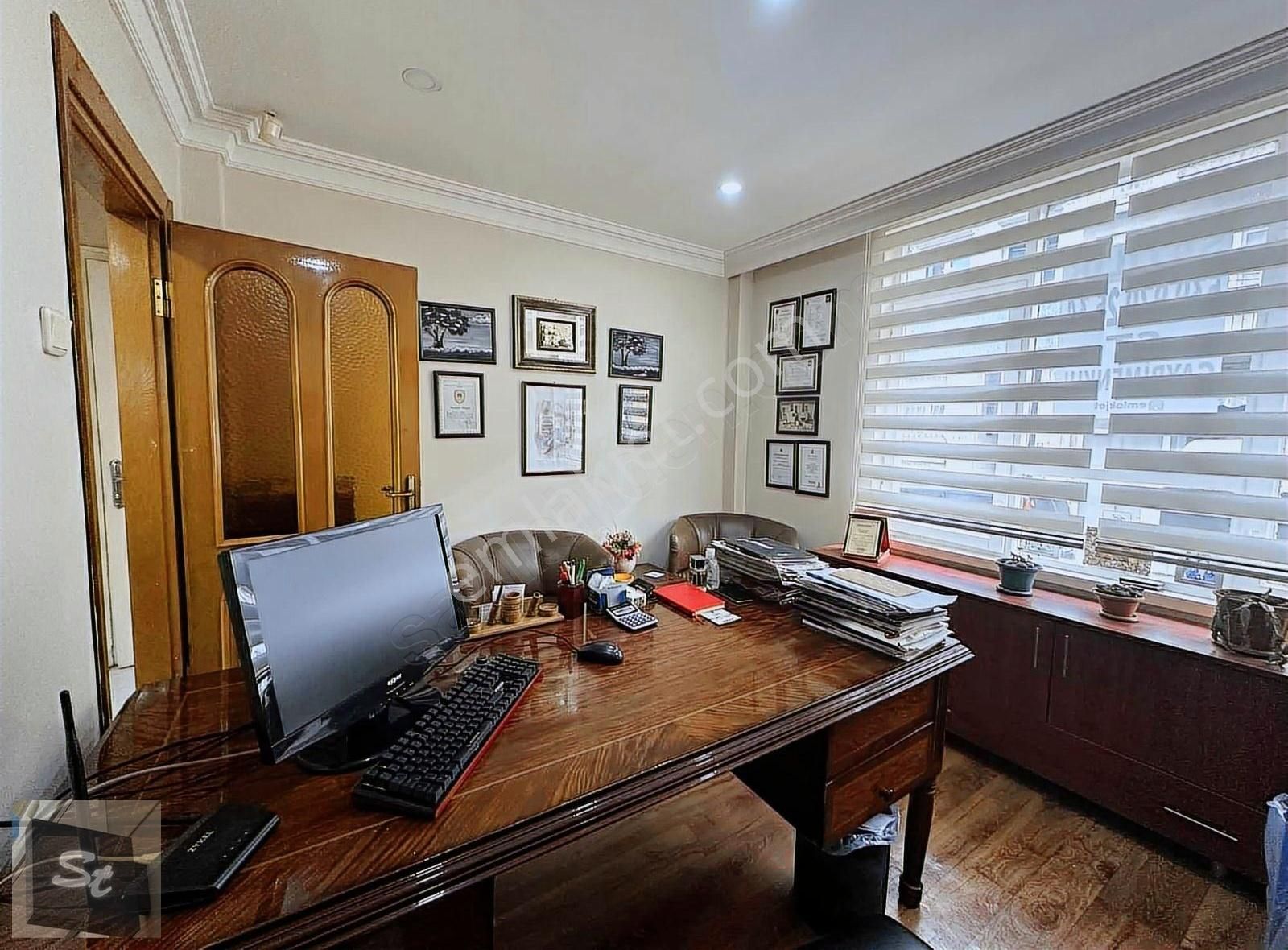 İcadiye Mah. 1+1 Daire + 30m2 Dükkan Tek Tapu - Görsel 8