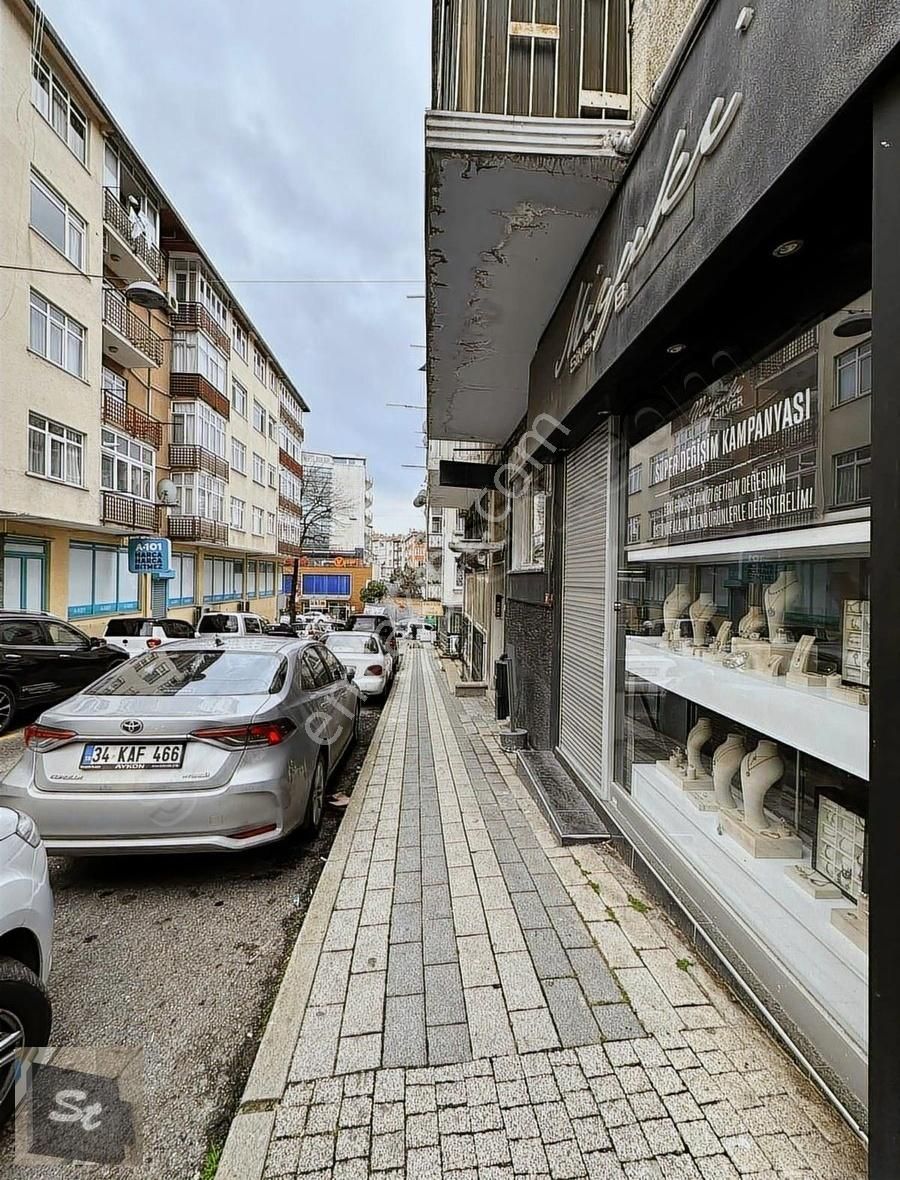 İcadiye Mah. 1+1 Daire + 30m2 Dükkan Tek Tapu - Görsel 21