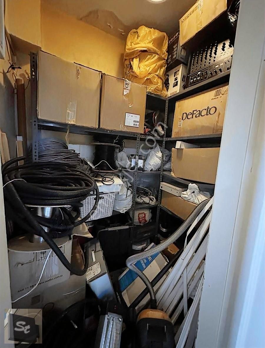 İcadiye Mah. 1+1 Daire + 30m2 Dükkan Tek Tapu - Görsel 3