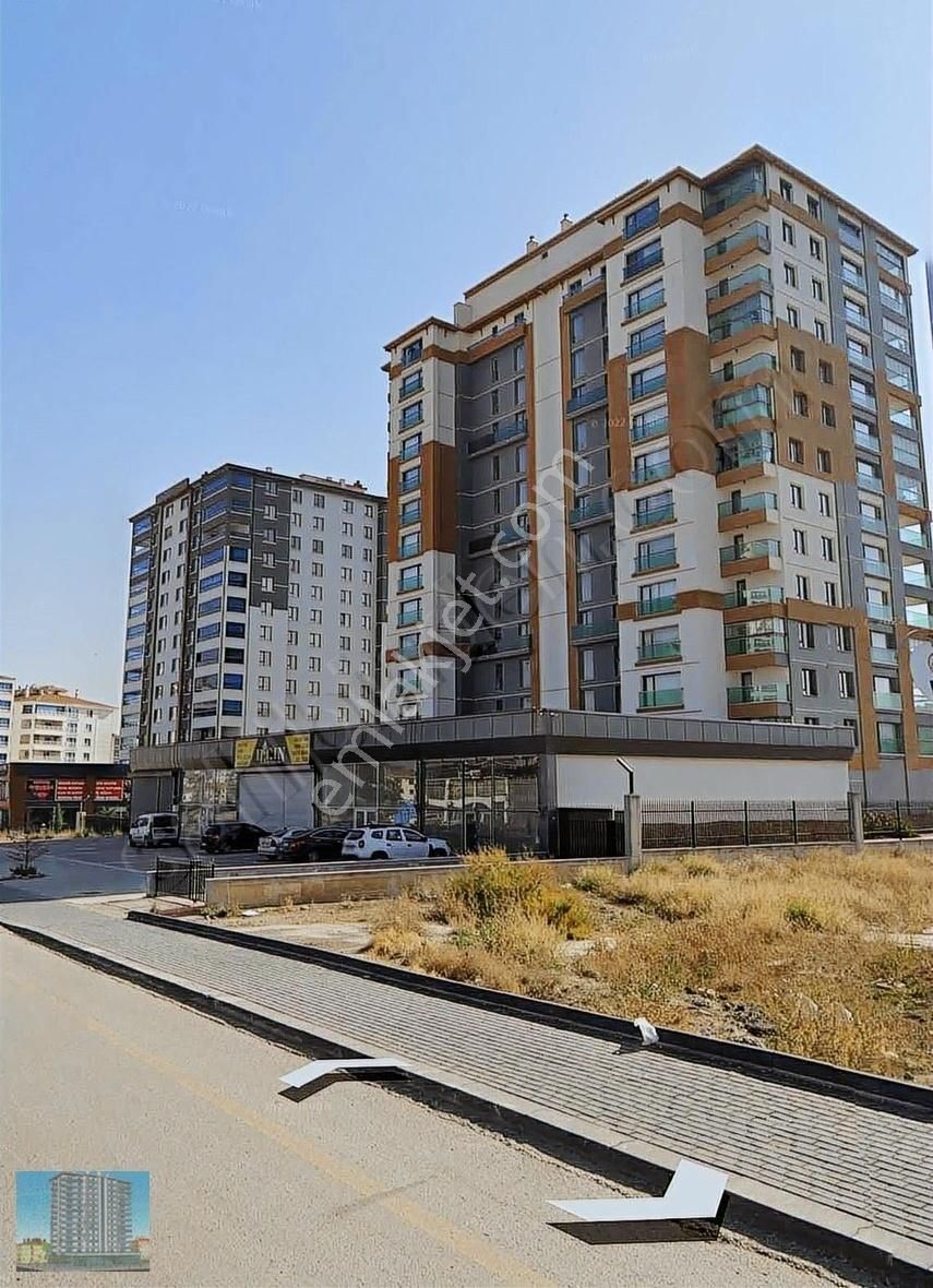 Bozkurt Caddesinde Geniş Dükkan - Görsel 6