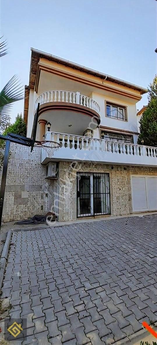 Kuşadası Bayraklıdede Satılık Villa Kusadası Bayrakı Dede De Satılik Villa