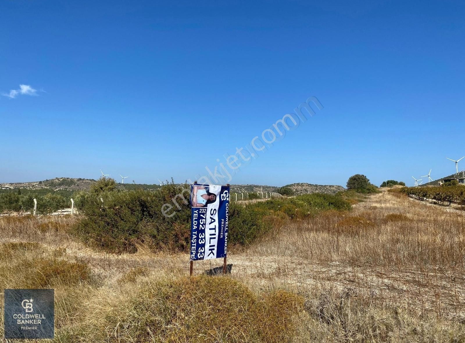 Çeşme Çakabey Satılık Tarla Çeşme Çakabey' De Satılık Arazi