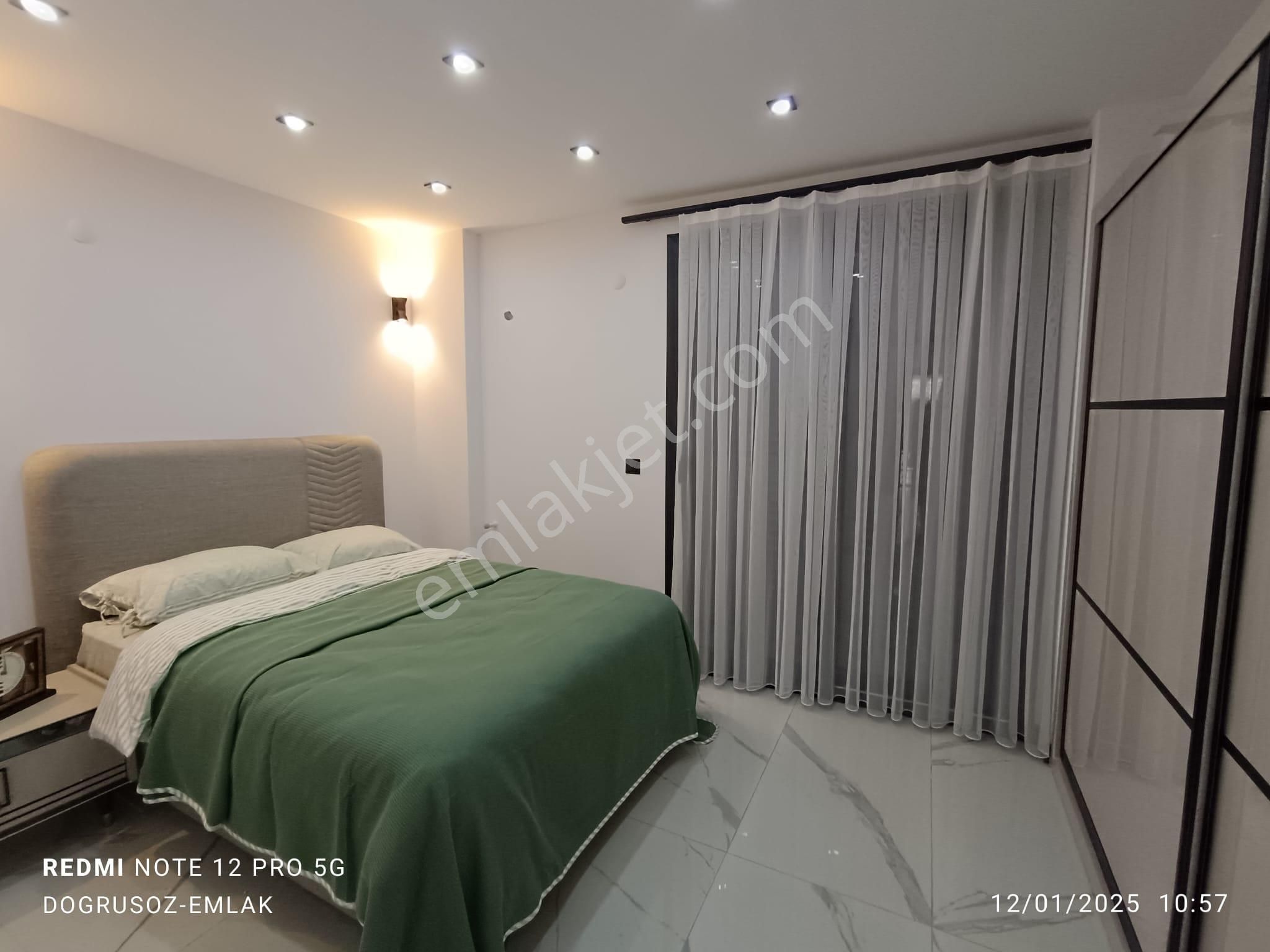 600 M2 Arsa İçinde Havuzlu Özel Otoparklı Tam Müstakil Tripleks Villa - Görsel 28