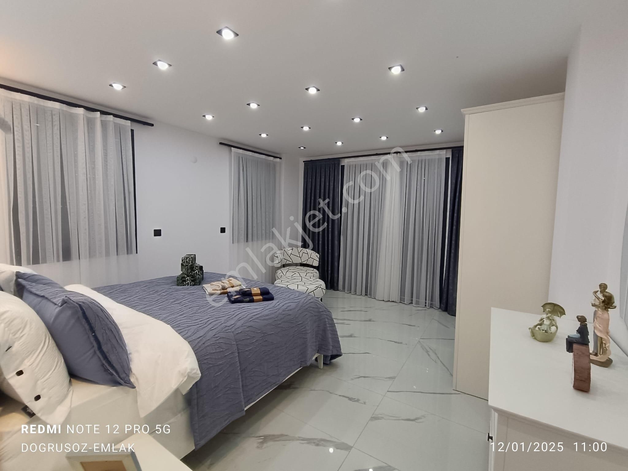 600 M2 Arsa İçinde Havuzlu Özel Otoparklı Tam Müstakil Tripleks Villa - Görsel 4