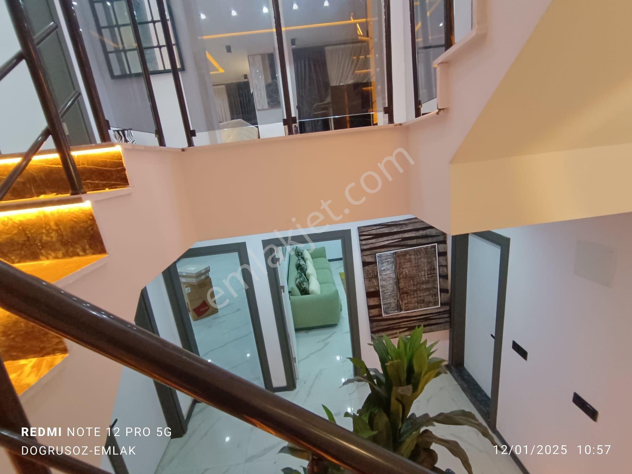 600 M2 Arsa İçinde Havuzlu Özel Otoparklı Tam Müstakil Tripleks Villa - Görsel 35