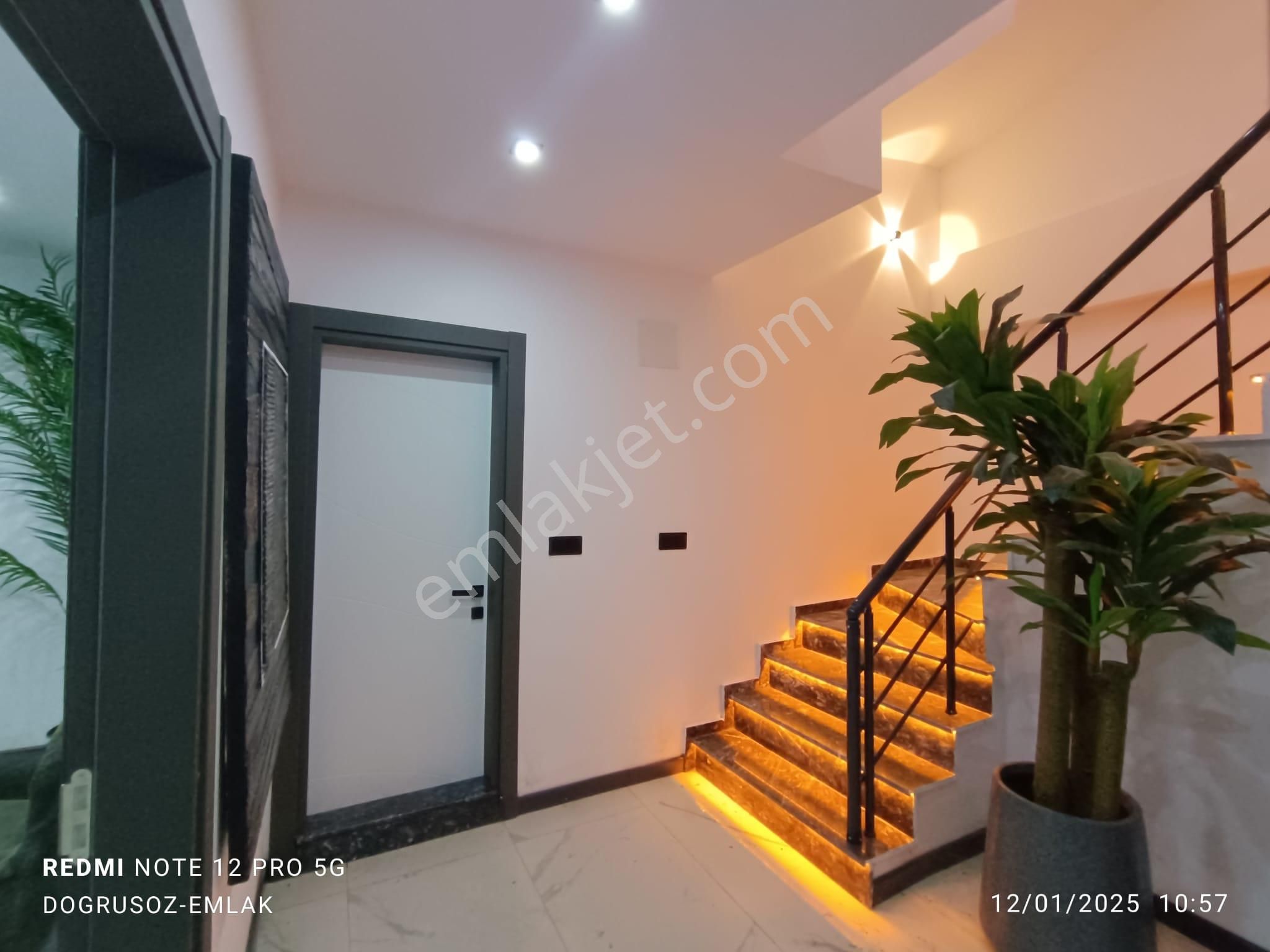 600 M2 Arsa İçinde Havuzlu Özel Otoparklı Tam Müstakil Tripleks Villa - Görsel 25