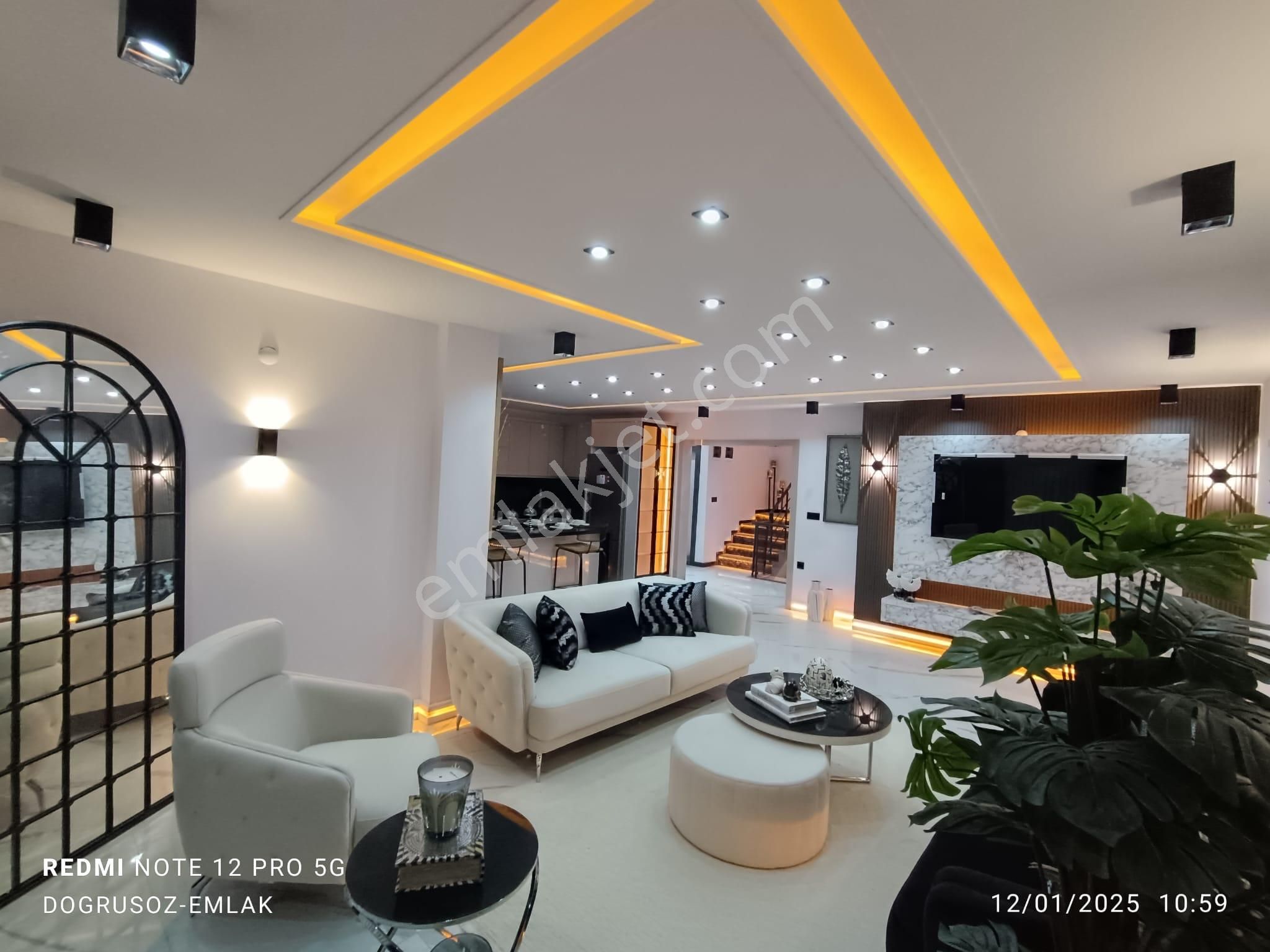 600 M2 Arsa İçinde Havuzlu Özel Otoparklı Tam Müstakil Tripleks Villa - Görsel 7