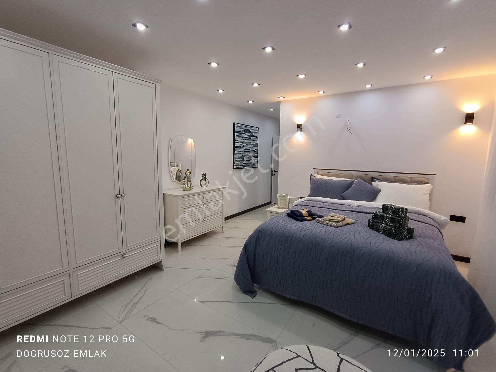 600 M2 Arsa İçinde Havuzlu Özel Otoparklı Tam Müstakil Tripleks Villa - Görsel 16