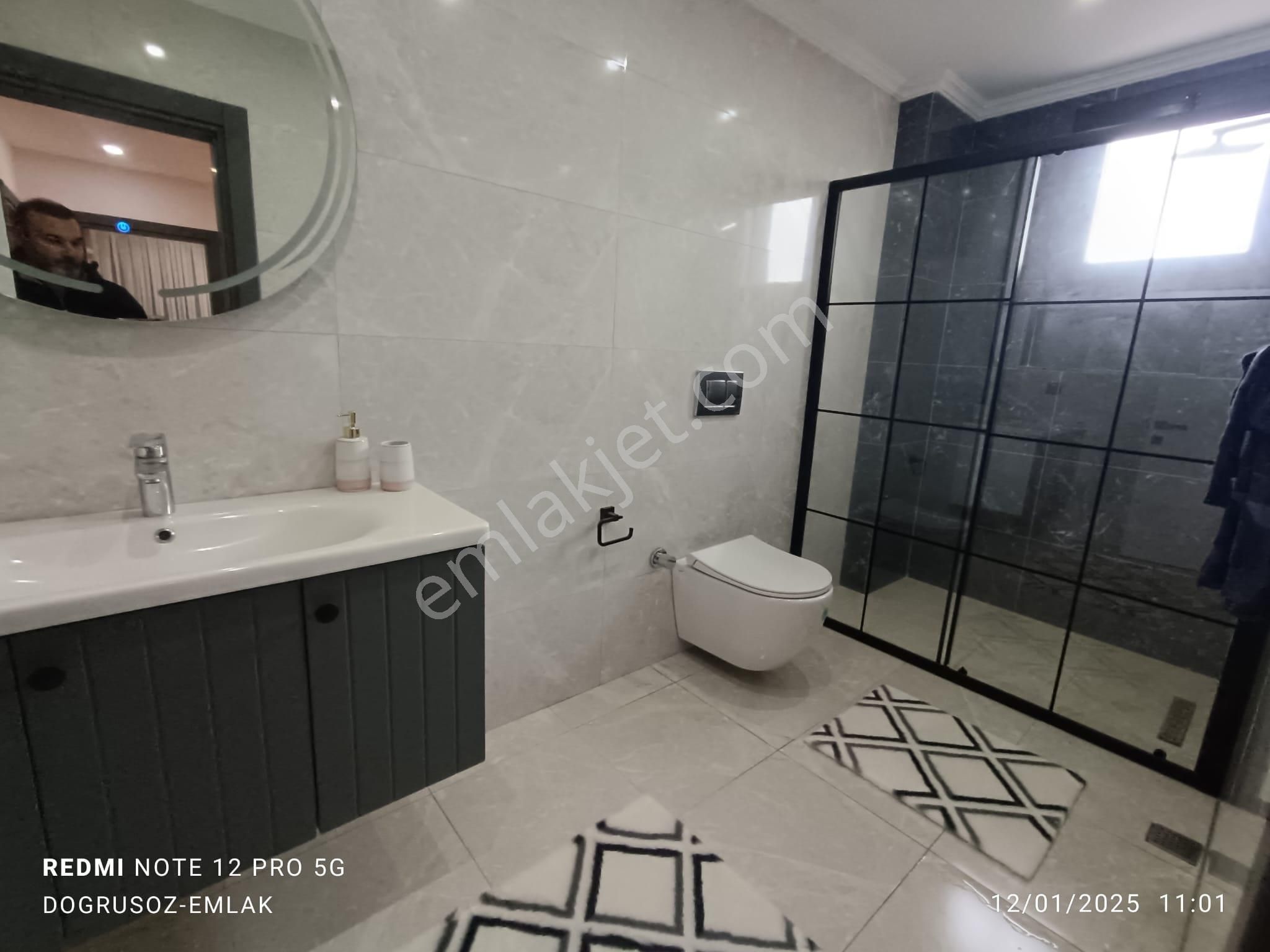 600 M2 Arsa İçinde Havuzlu Özel Otoparklı Tam Müstakil Tripleks Villa - Görsel 9