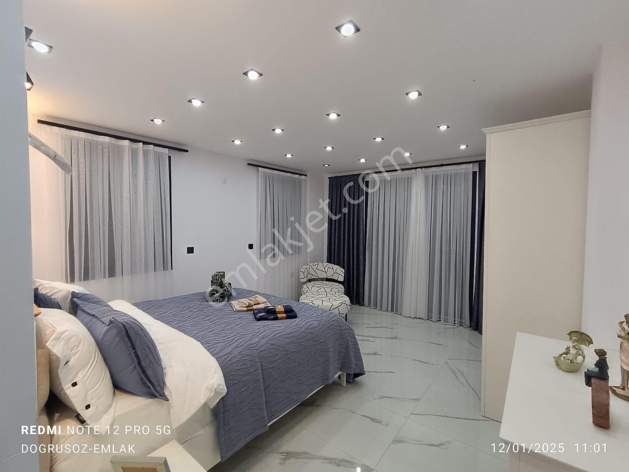 600 M2 Arsa İçinde Havuzlu Özel Otoparklı Tam Müstakil Tripleks Villa - Görsel 24