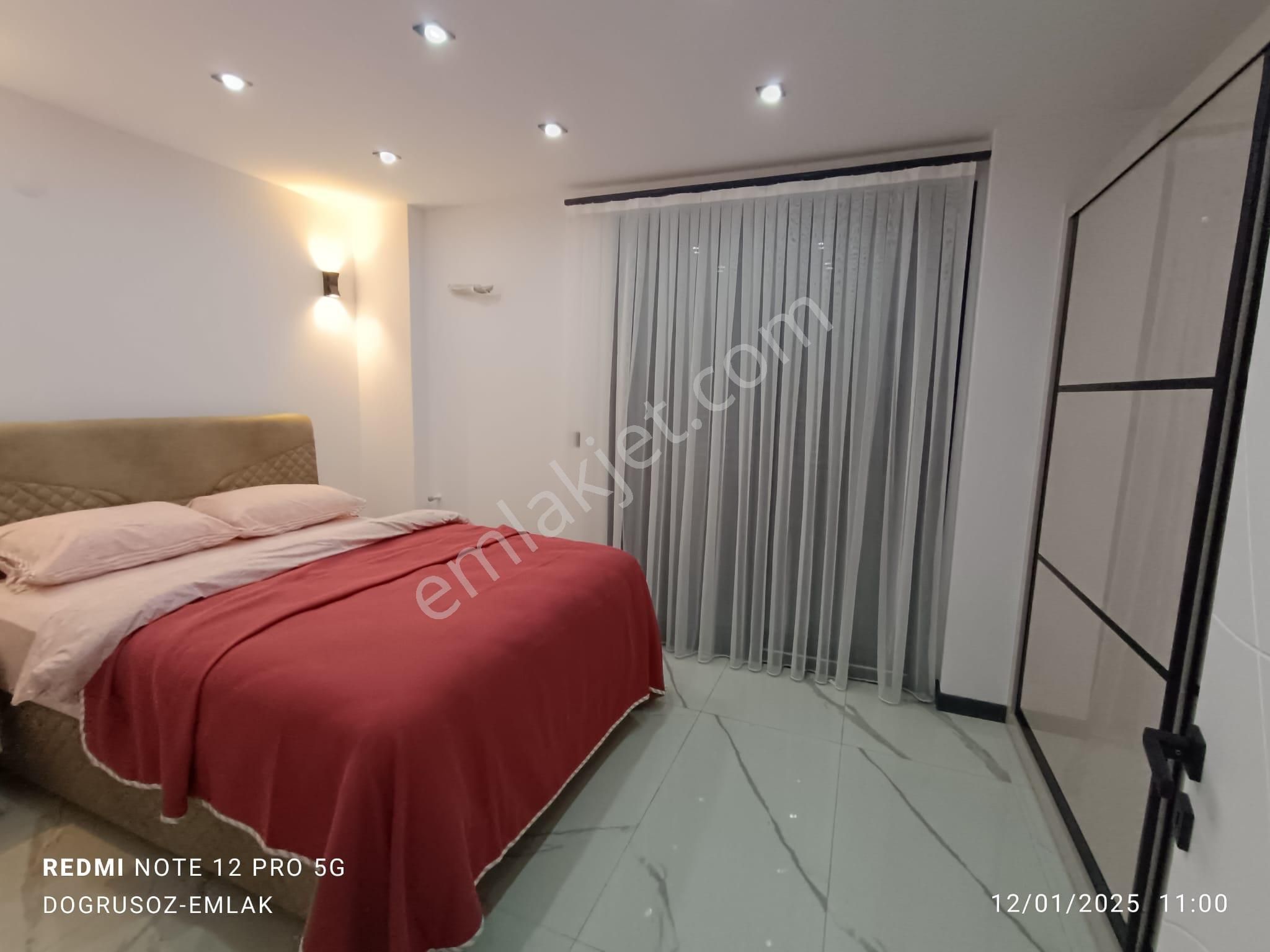 600 M2 Arsa İçinde Havuzlu Özel Otoparklı Tam Müstakil Tripleks Villa - Görsel 15