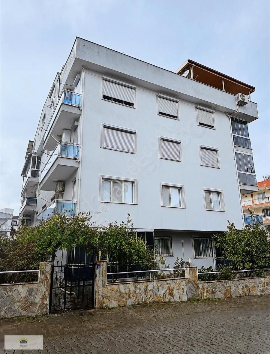 Kuşadası Güzelçamlı Satılık Daire Ycs Den Merkez De Ara Kat 100 M2 Daire