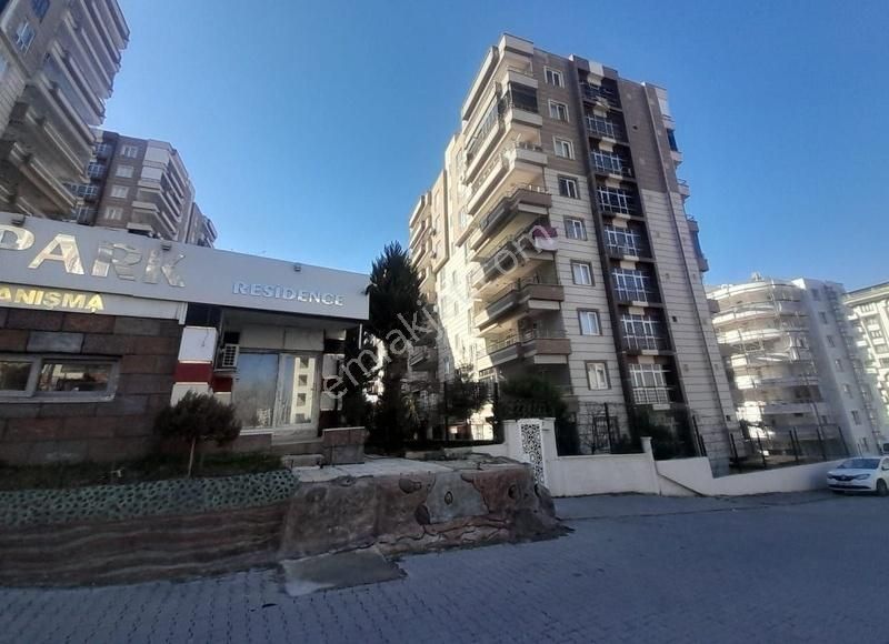 Karaköprü Doğukent Satılık Daire Yaşam Park Sitesi 5 Oda Acil Satılık