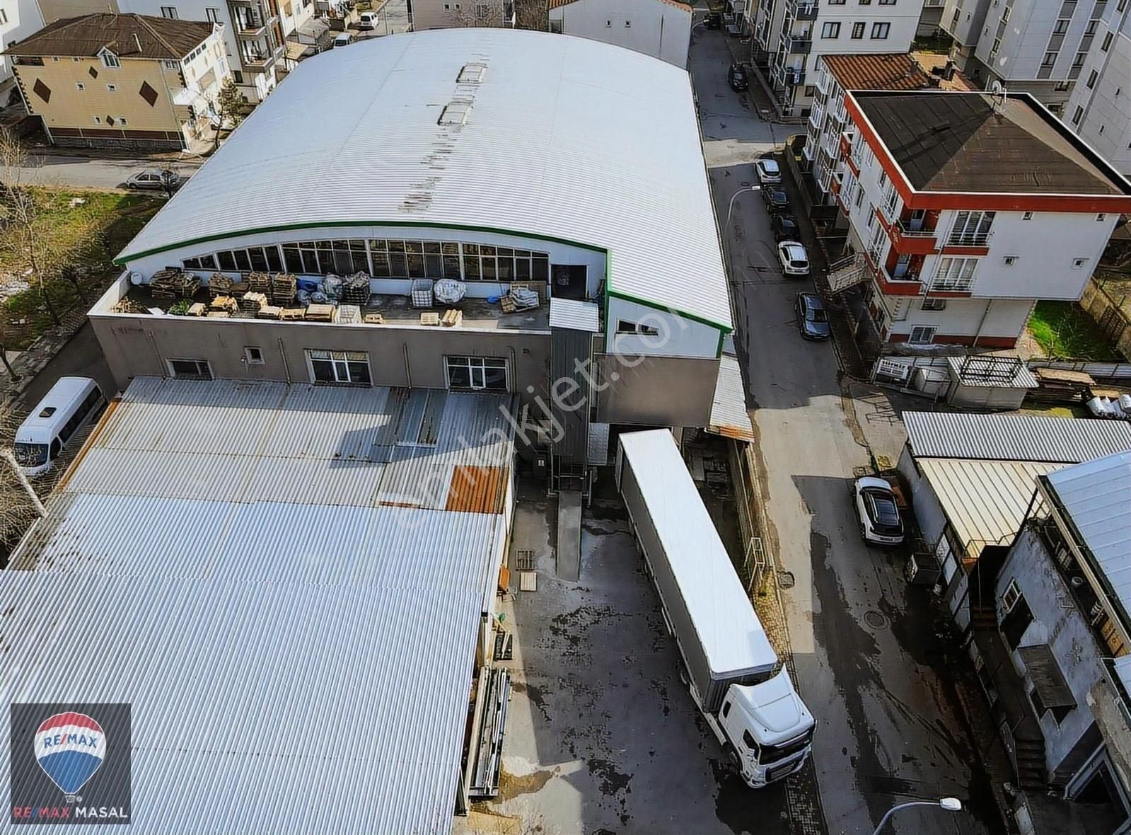 Çekmeköy Aydınlar Kiralık Depo Depo İmalathane Fabrika Üretimhane 1064 M² Giriş Üstü Kiralık