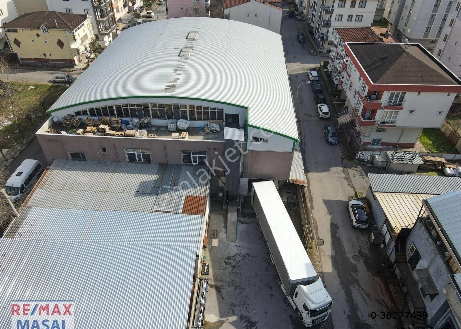 Çekmeköy Aydınlar Kiralık Depo Depo İmalathane Fabrika Üretimhane 1064 M² Giriş Üstü Kiralık