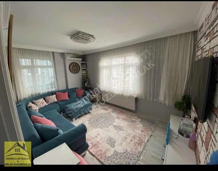 Küçükçekmece Mehmet Akif Satılık Daire M.akif'de 6.katlı Binada Cadde Üzeri 90m² Bakımlı 2+1 Daire