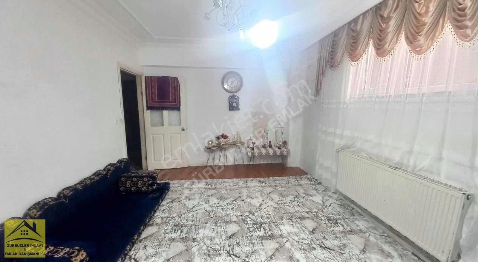 Küçükçekmece Mehmet Akif Satılık Daire M.akif'de Satılık 2+1 100m² Tek Daire Üzeri Merke'de Bahçe Kat